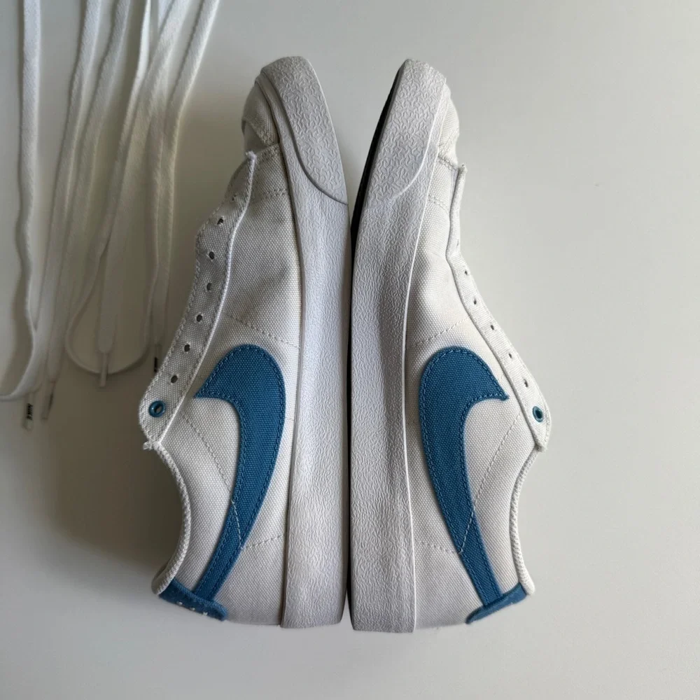 Nike Blazer Classic Low 77 in white canvas with a blue swoosh sz 7.5